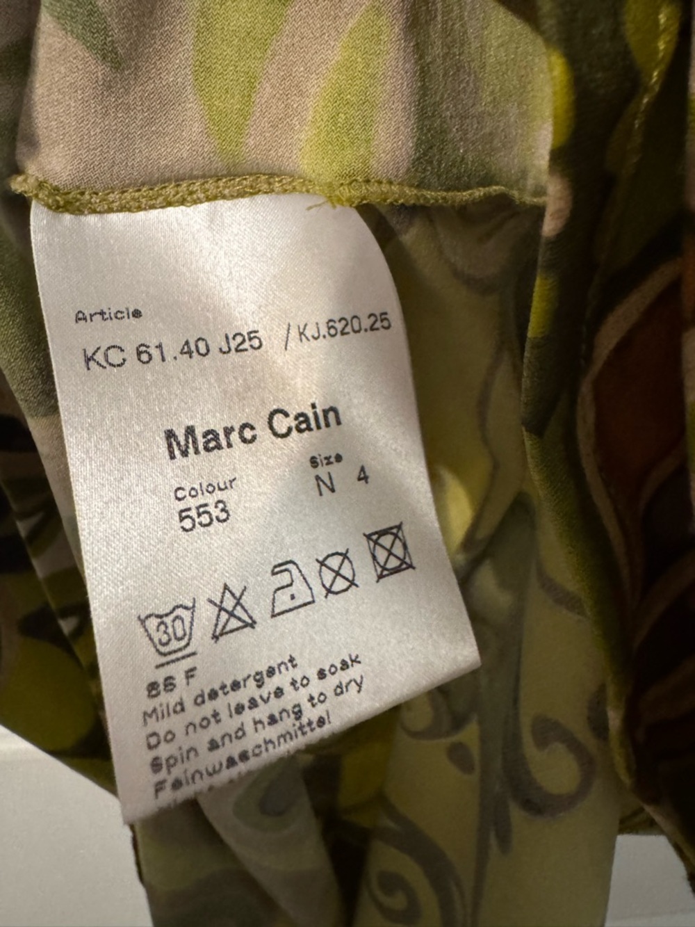 π Marc Cain Abstract Print Top - Picture 2 of 2
